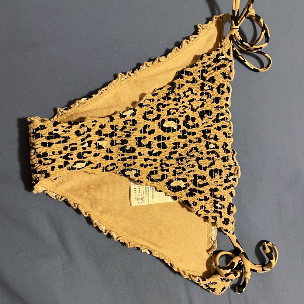 Hollister bathing suit bottoms